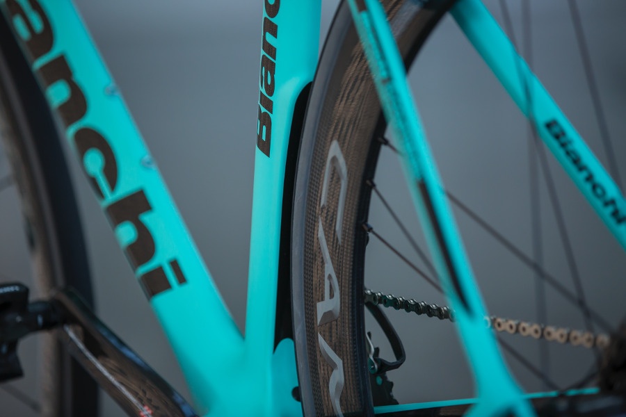 Bianchi Oltre XR4 ruedas
