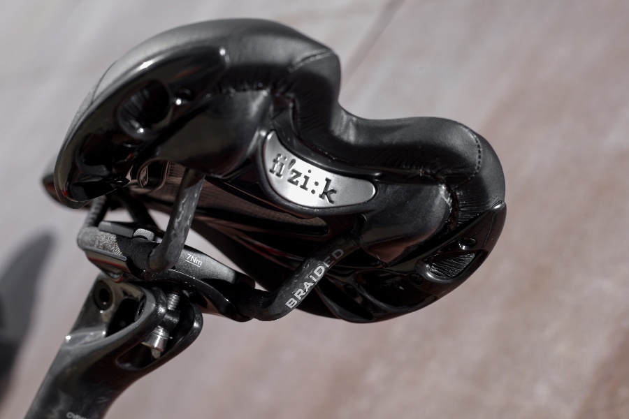 Sillín fi’zi:k Aliante Versus X Carbon