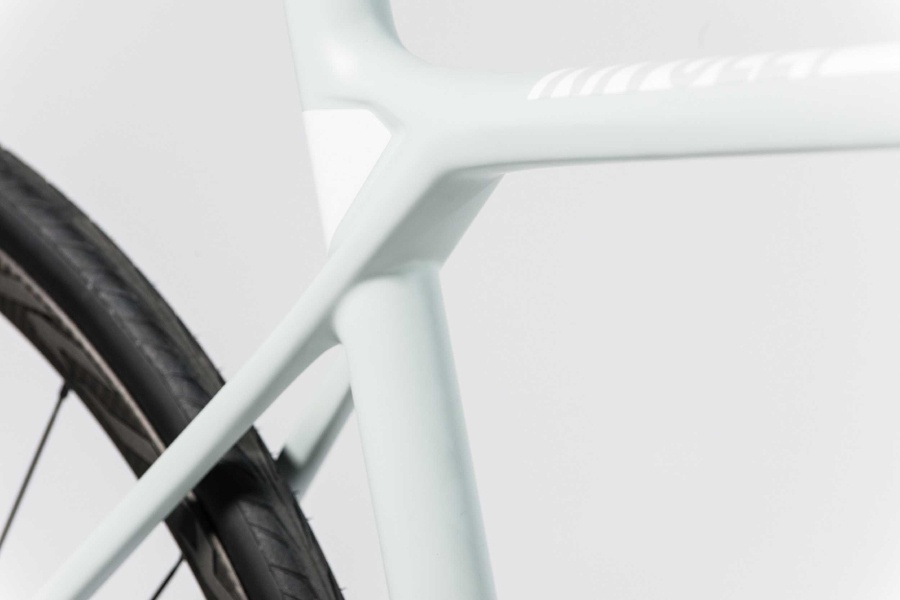 Ghost Nivolet X cuadro