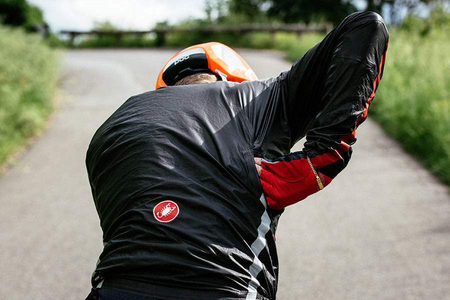 Castelli Idro cycling