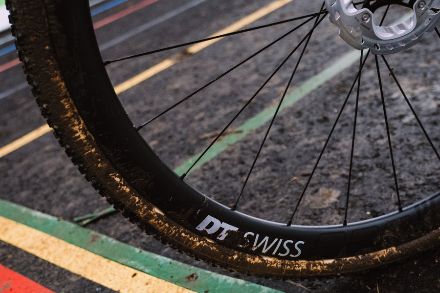 DT Swiss Cross Road wheels