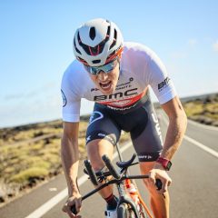 Casco Uvex Race 9