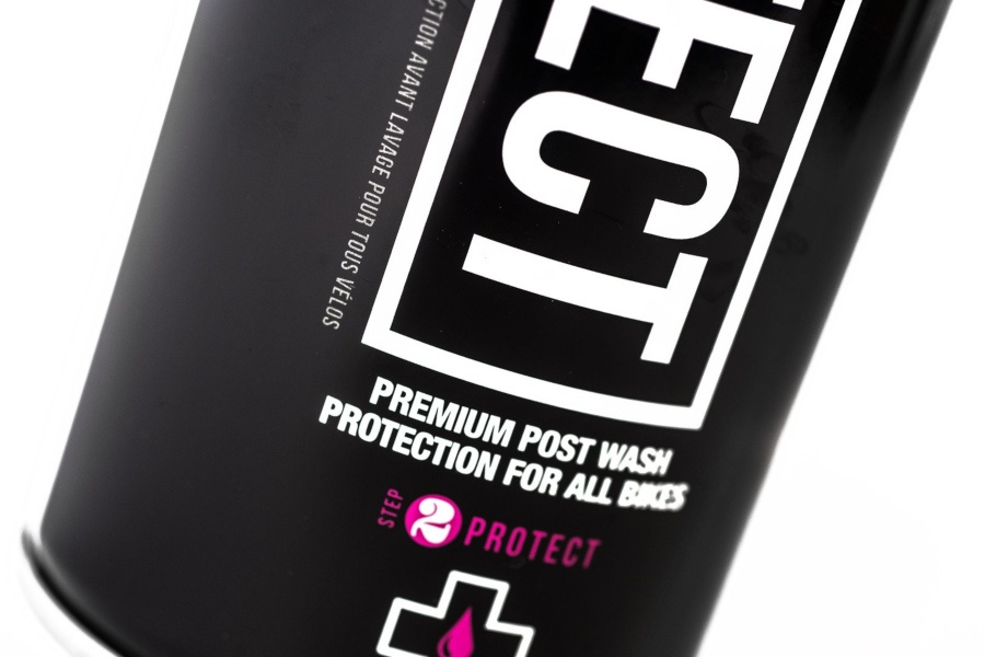 Muc-Off Protect spray