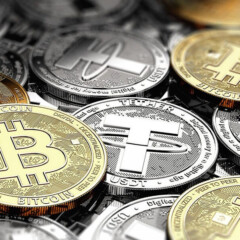 ¿Qué influye en los precios de las criptomonedas en directo?