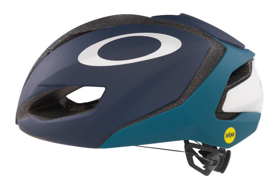 Oakley ARO5
