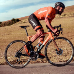 Gran Canaria’s Hardest Climb: un ciclista contra tres runners