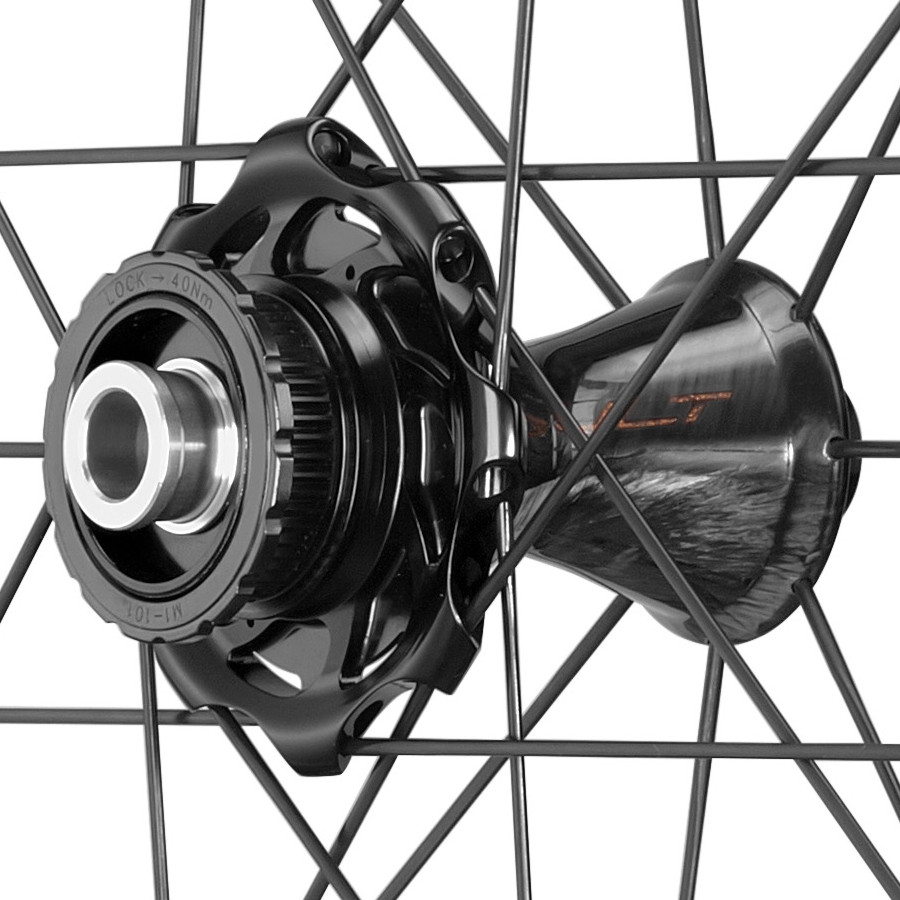 Campagnolo Bora Ultra WTO buje delantero