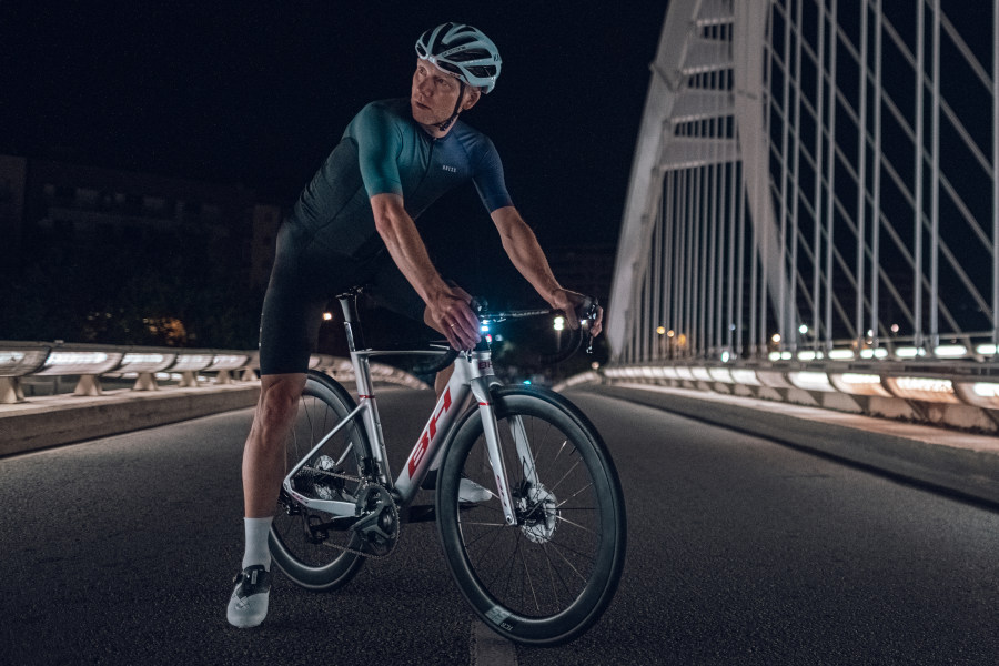 BH Aerolight road