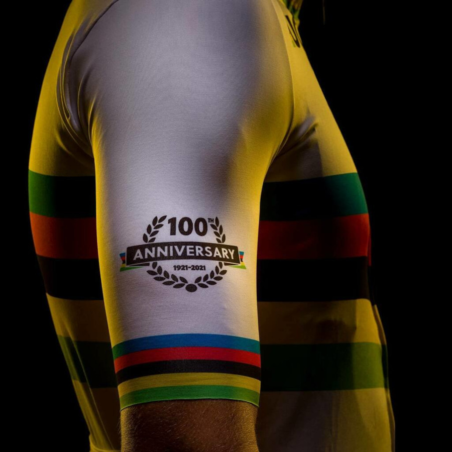 Santini UCI Road 100 Gold jersey