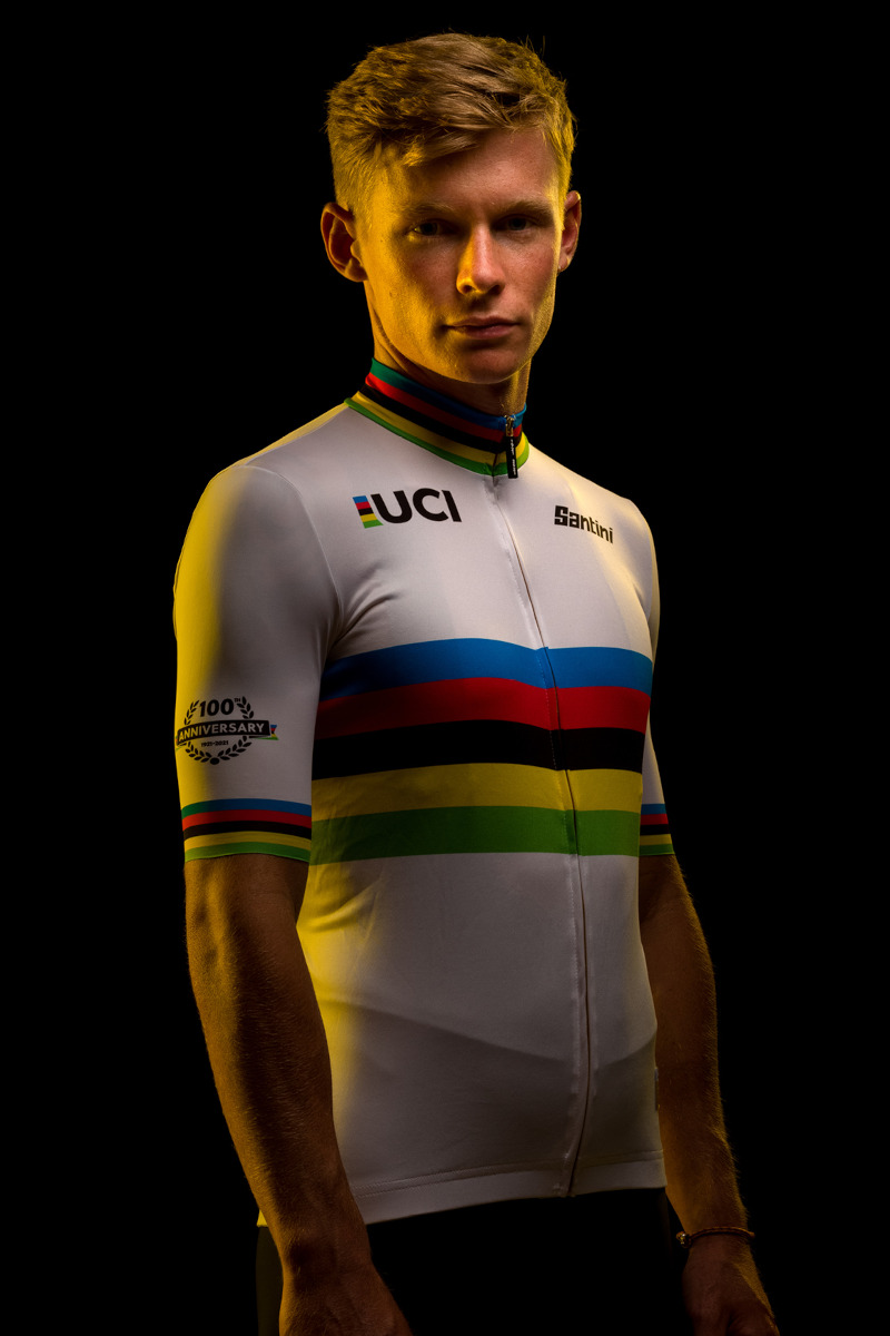 Santini UCI Road 100 Gold maillot