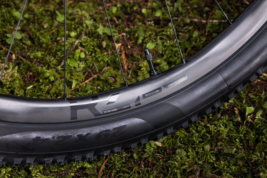 Fulcrum Red Zone Carbon ruedas