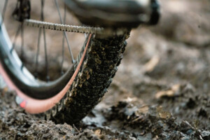 Hutchinson Tundra tires