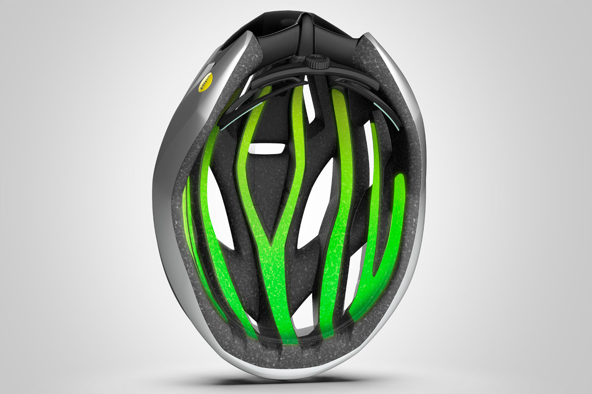 Met Trenta 3K Carbon Mips Air