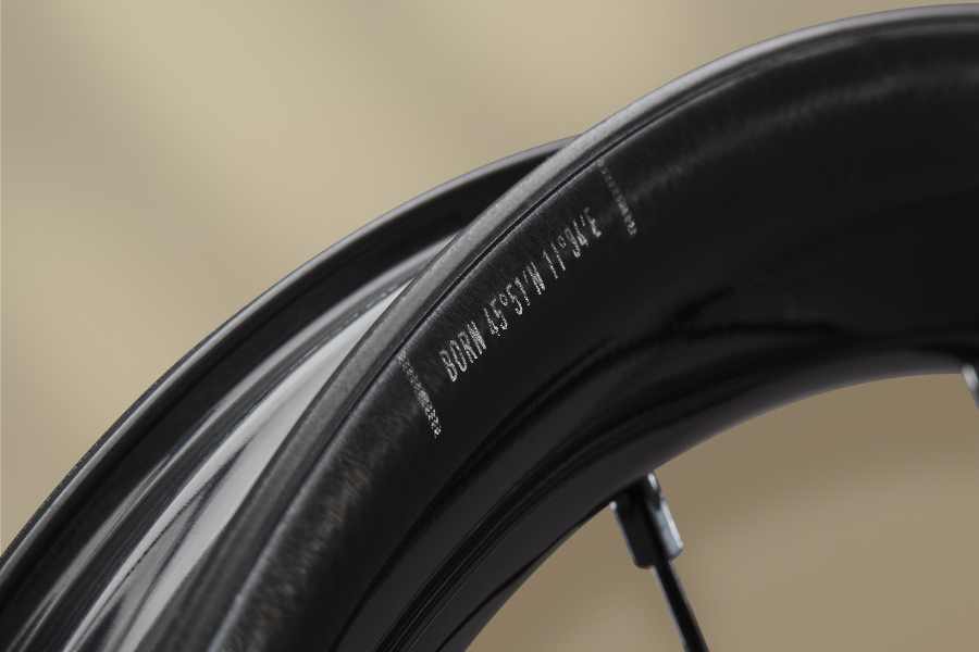 Campagnolo Levante carbon
