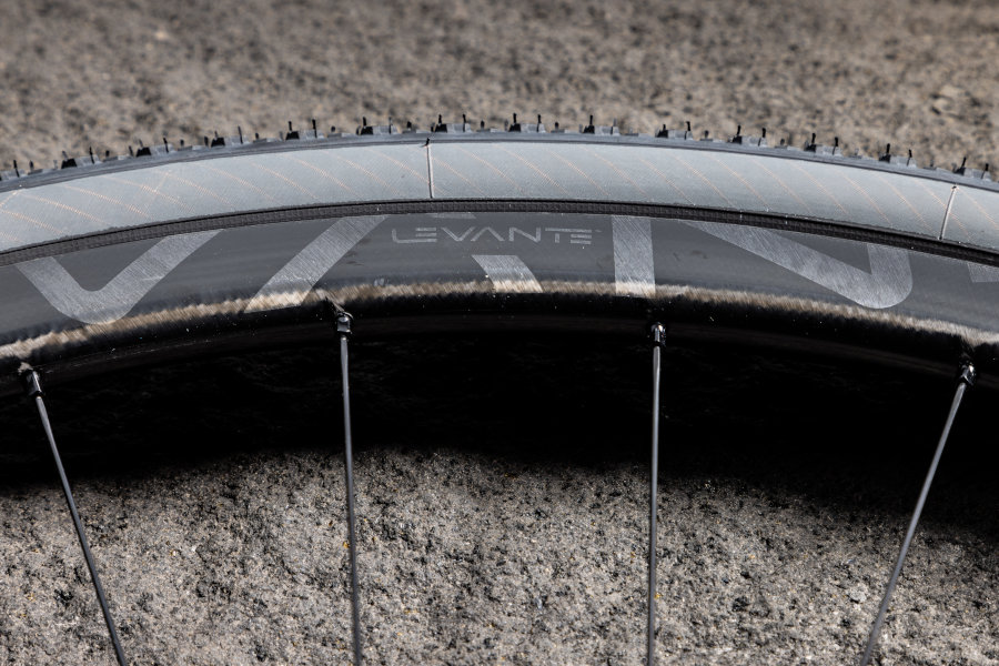 Campagnolo Levante gravel wheels