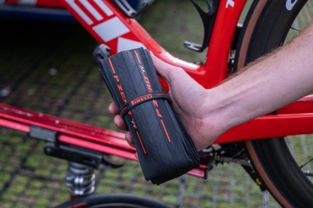 Pirelli P Zero Race TT neumaticos