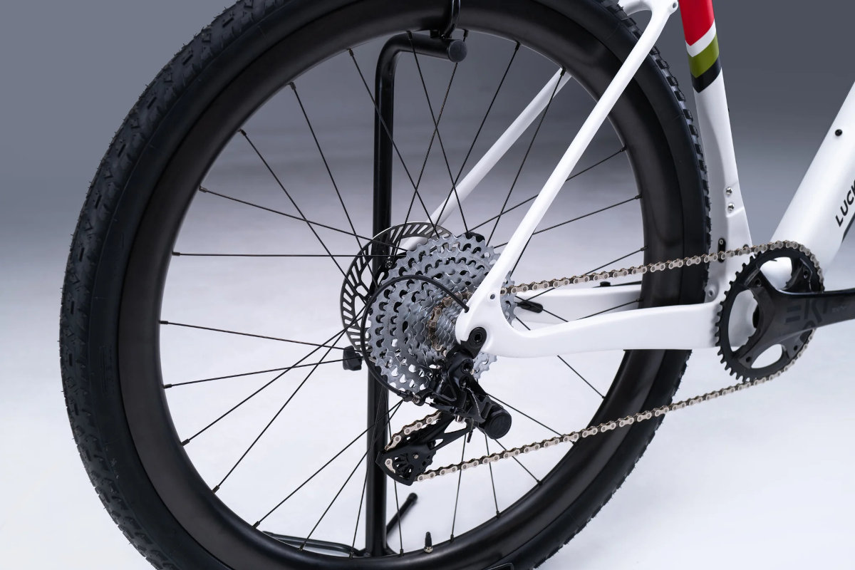 Lucky Explorer Gravel carbon