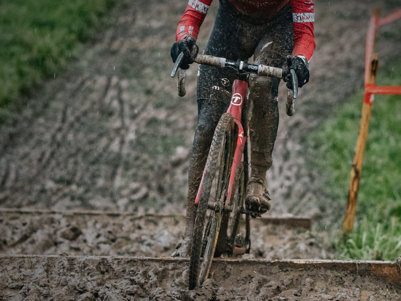 DT Swiss Alu Cross Road