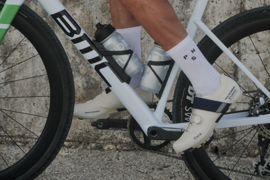 Pas Normal Studios x Fizik Ferox Carbon cycling