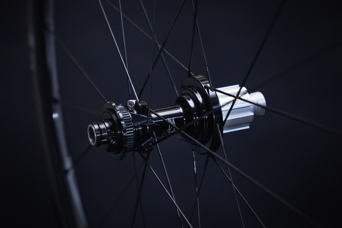 Ruedas Campagnolo Hyperon buje