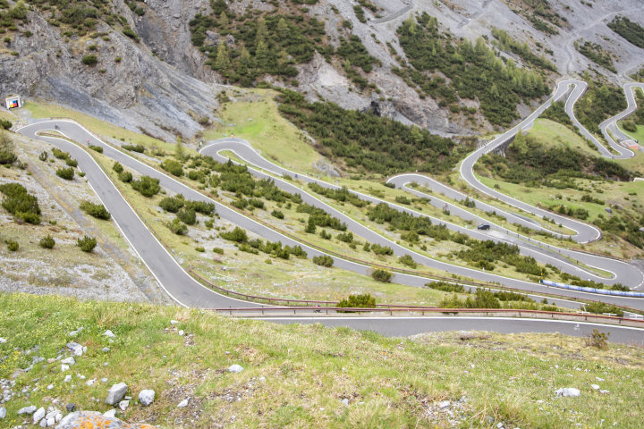 La Stelvio Santini 2024