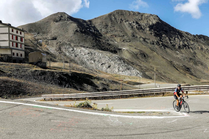 La Stelvio Santini 24