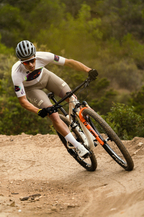 Gobik Factory Team x Boa Mistura 2024