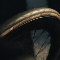 Neumáticos Hutchinson Blackbird Racing Lab