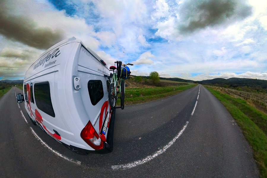 Camper Roadsurfer bicis