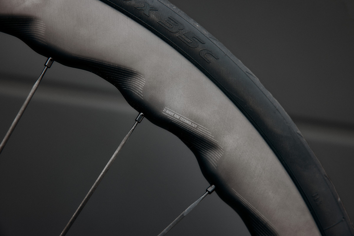 Fulcrum Sharq 2-Wave Rim