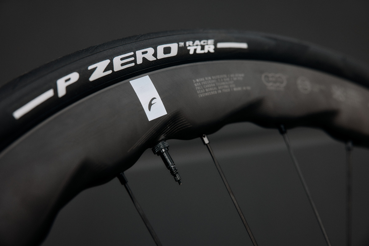 Fulcrum Sharq carbon rim