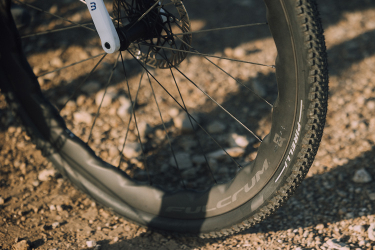 Fulcrum Sharq gravel