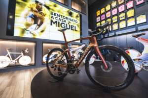 Indurain Pinarello 2024