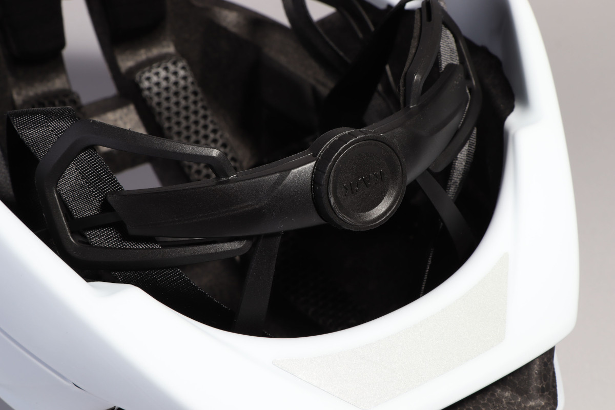 Kask Nirvana Octofit