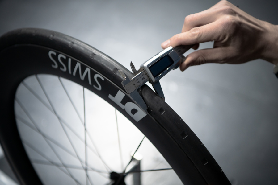 Aero 111 tire