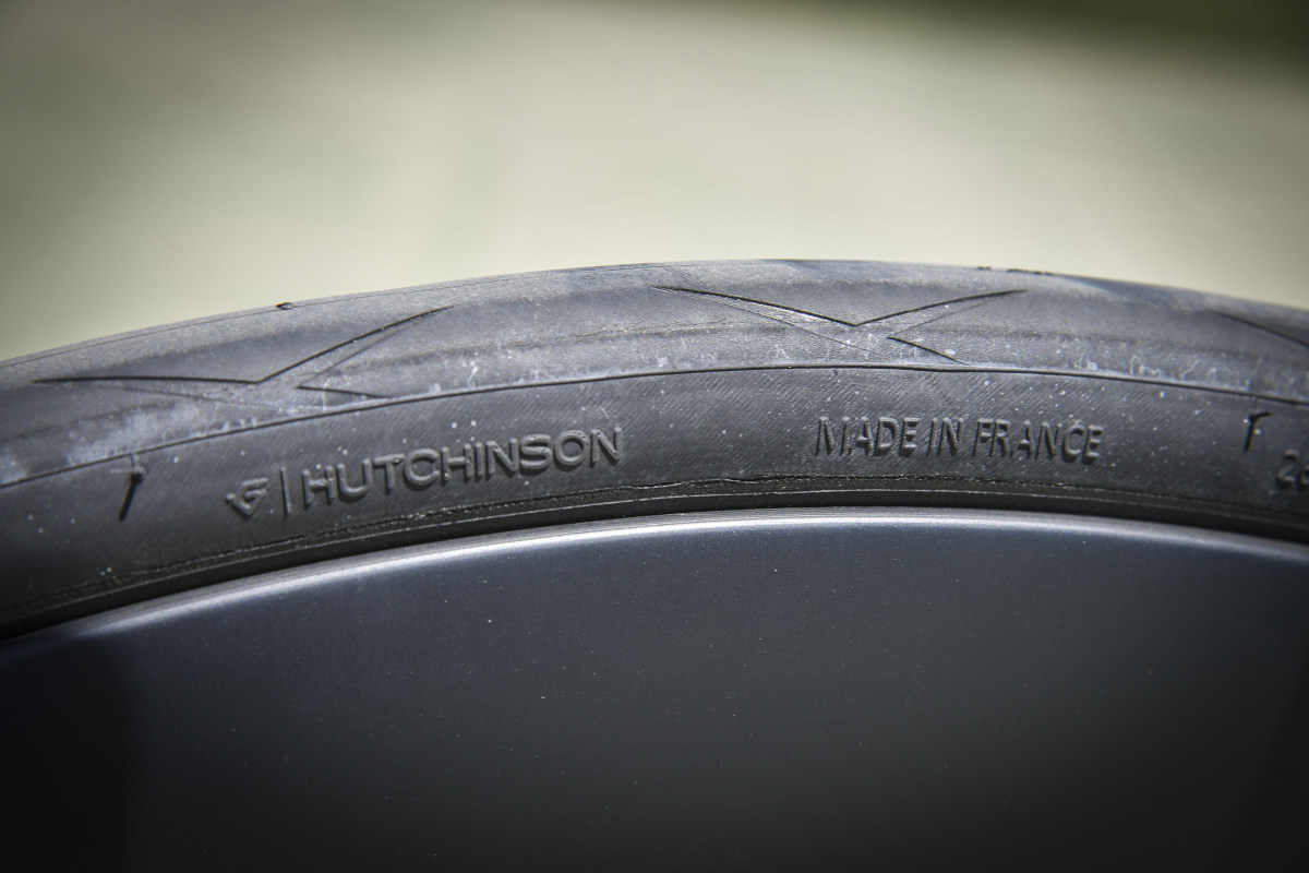 Hutchinson Blackbird review