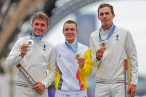 Podio ciclismo Paris 2024