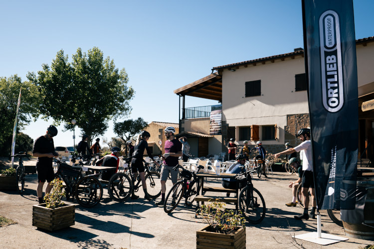 Border Bash Aragon Gravel Camp