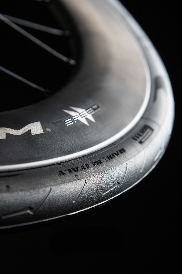 Pirelli P Zero Race RS camara