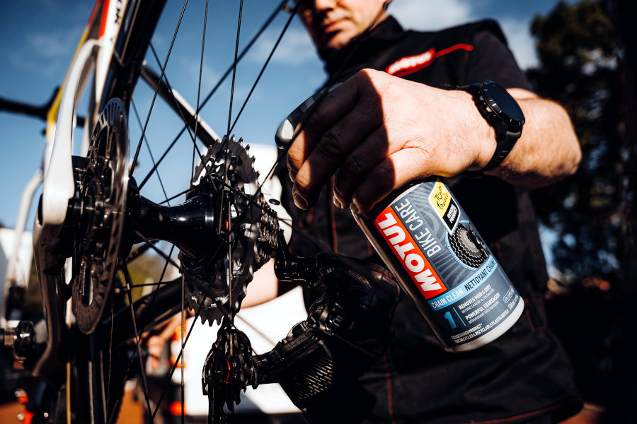 Motul Bike Care road