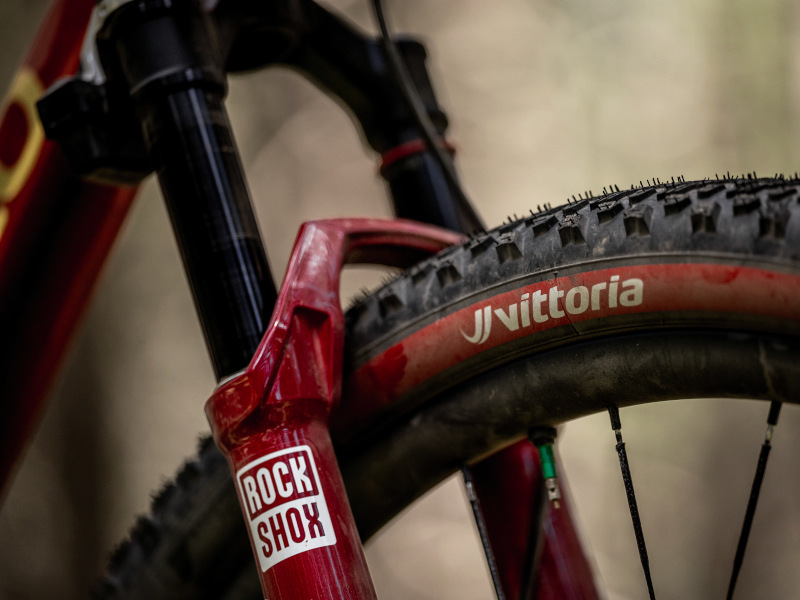 Tom Pidcock Vittoria MTB