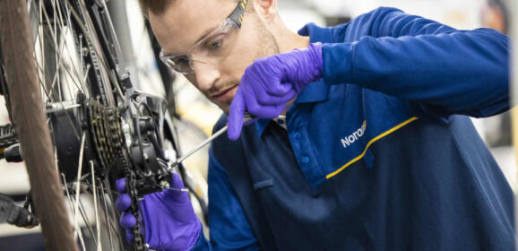 Cómo poner a punto tu bicicleta eléctrica en 10 pasos