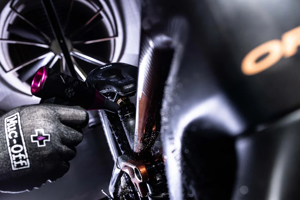 Muc-Off It Blows Precision Air Blaster 4