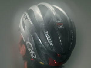 Met Trenta 3K Carbon 2025 UAE Team