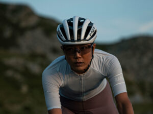 Met Trenta 3K Carbon 2025 road