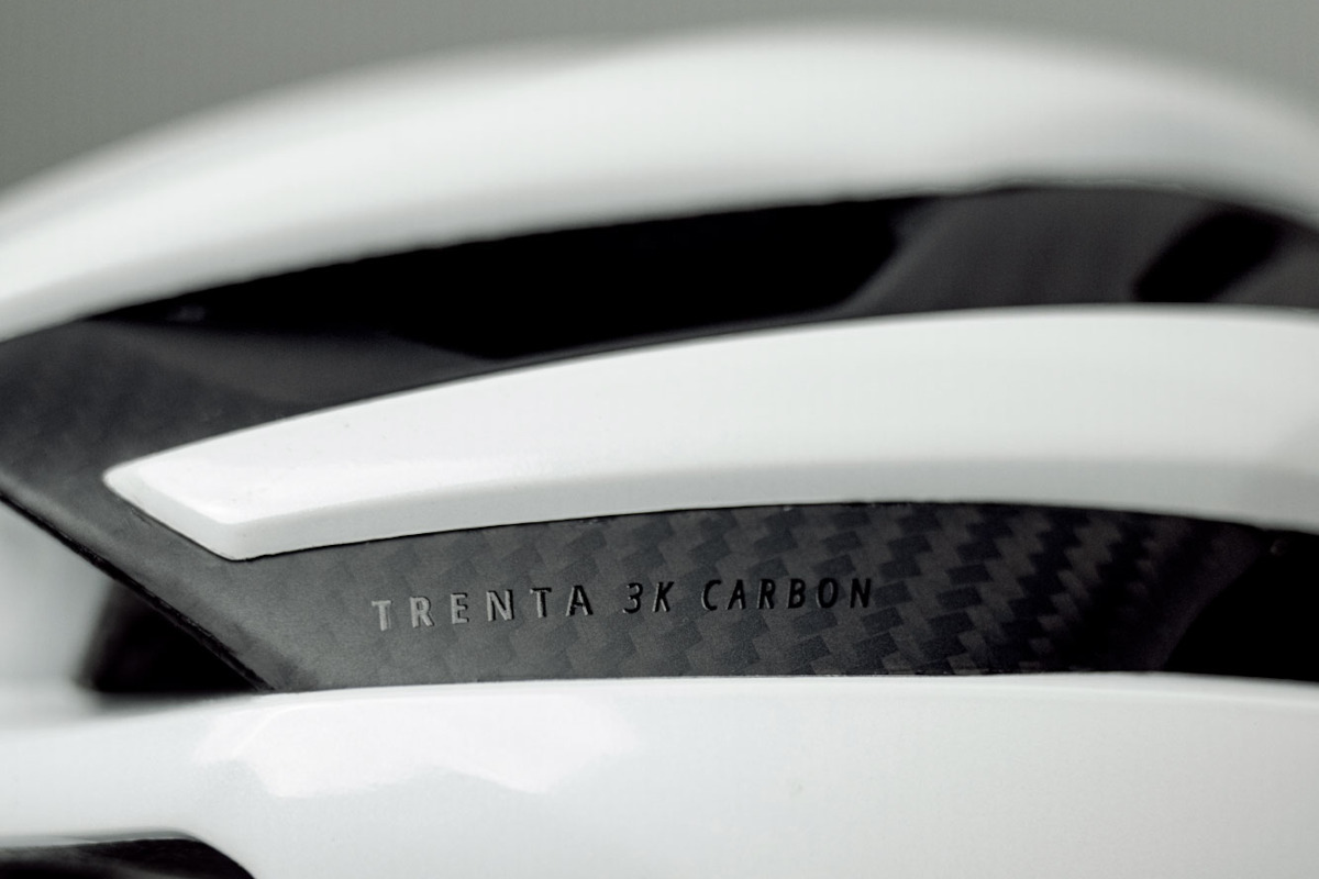 Met Trenta 3K Carbon Mips 2025 helmet