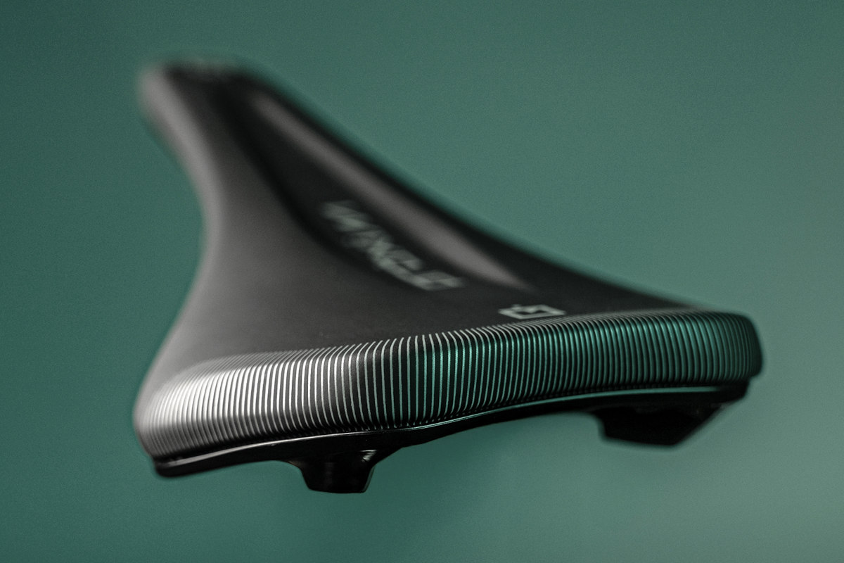 Proxim Altius sillin