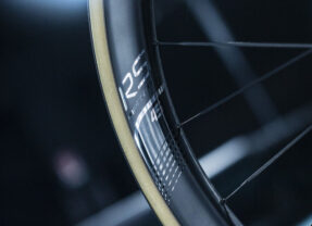Ruedas de carretera de carbono Vision Metron