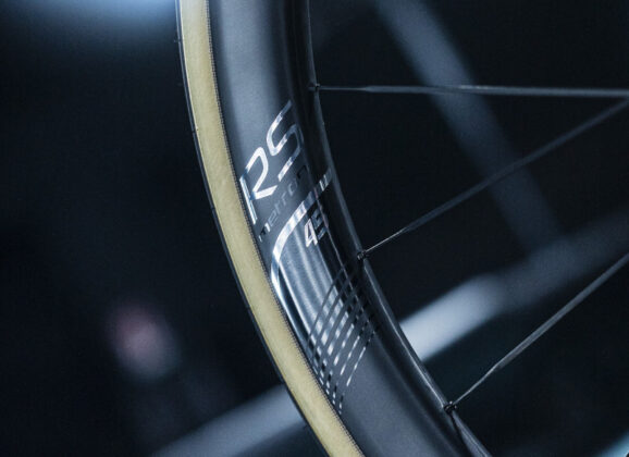 Ruedas de carretera de carbono Vision Metron