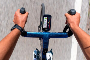 Garmin Varia RearVue 820 bike radar